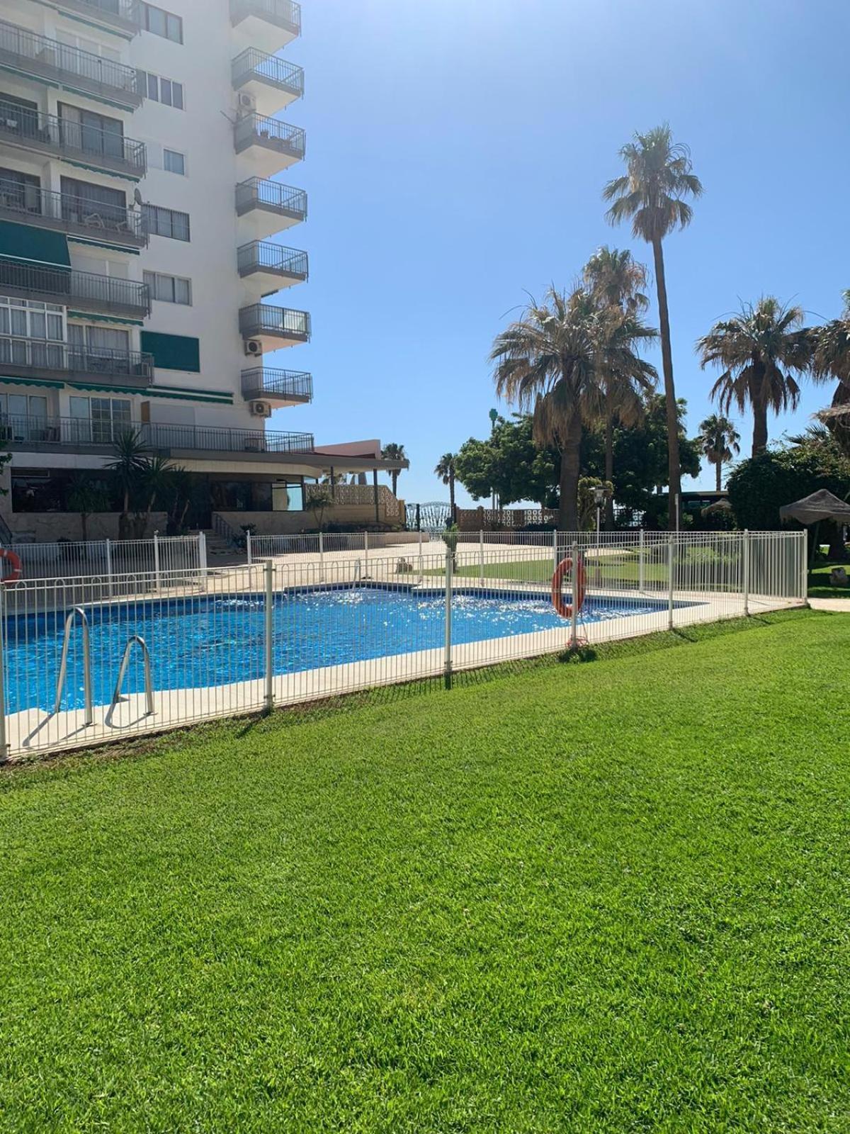 Estudio Ayni Benalmadena Luaran gambar