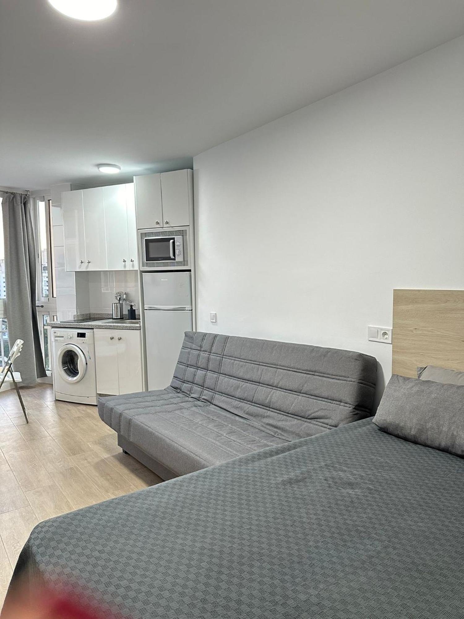 Estudio Ayni Benalmadena Luaran gambar