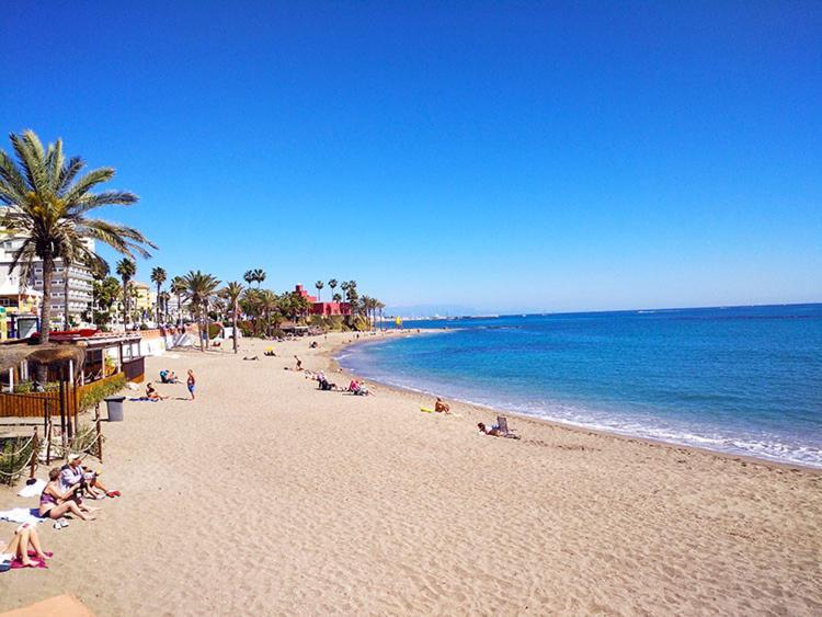 Estudio Ayni Benalmadena Luaran gambar